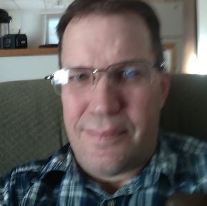 Meet your Posher, Dennis